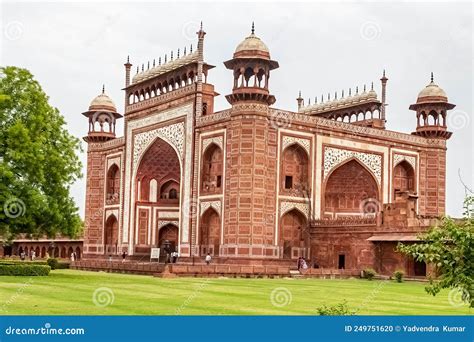 Entrance gate of Taj Mahal stock photo. Image of landmark - 249751620