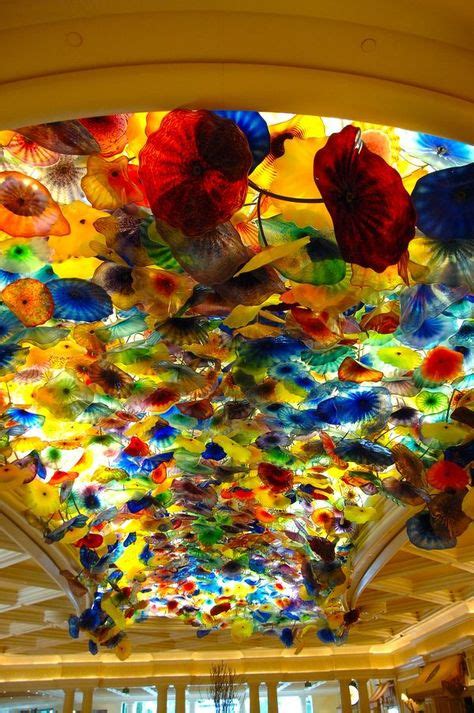 A Guide to the Bellagio Gallery of Fine Art | Sculpture, Art, Light art