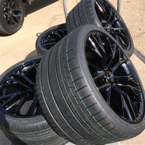 GM C7 Z06 Black Corvette Wheel & Michelin Tire Package