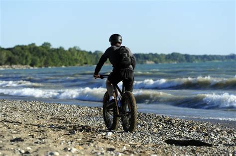 Alford Park Beach | wisconsinharbortowns.net