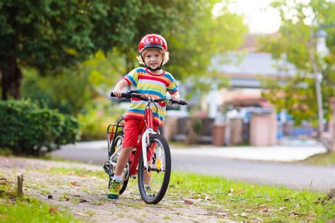 5 Bike Safety Tips for Kids While Riding