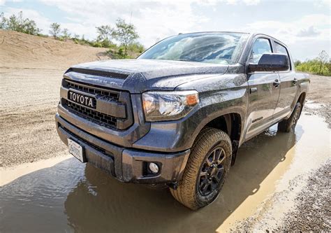 Off-Road: 2016 Toyota Tundra TRD Pro