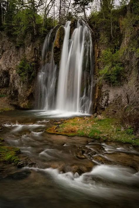 11 Best Black Hills Hiking Trails For Exploring South Dakota - Mike & Laura Travel