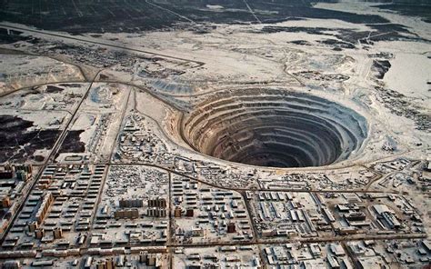 Mirny diamond mine, Siberia, Russia photo on Sunsurfer