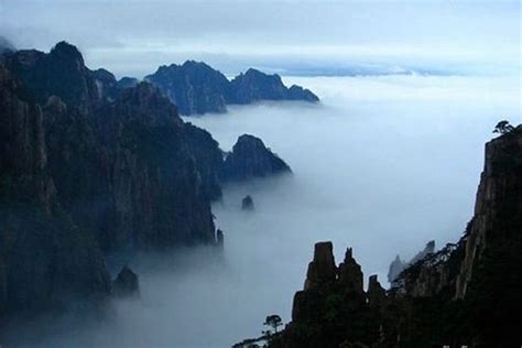 Visiting Huangshan Mountain in winter | Into China Travel