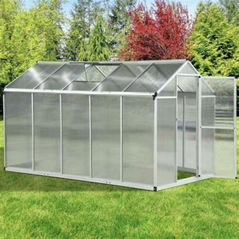 6 Benefits of Corrugated Plastic for Greenhouses