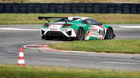 Honda NSX GT3 review: user-friendly weapon | CAR Magazine