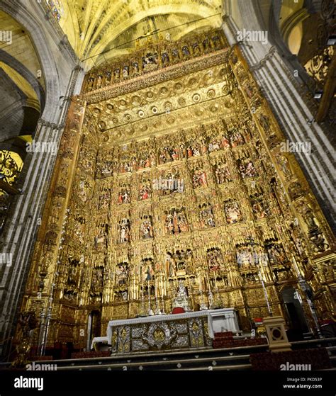 Uspenski Cathedral Interior