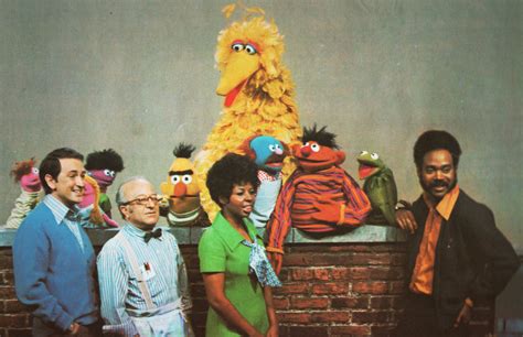 Sesame Street’s Blackness: How Harlem Influenced the Iconic Show — Unique Coloring