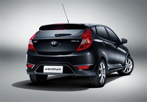 Hyundai Verna 5-door Chinese Version wallpapers - Auto Power Girl