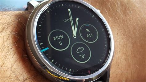 Motorola Puts The Personal Touch On Smartwatches