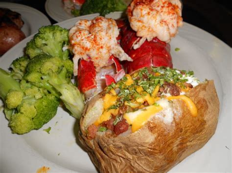 Maine Lobster Tails – The Whaling Company