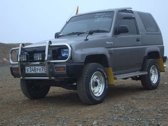 1993 Daihatsu Rocky specs