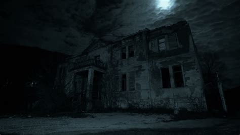 Abandoned House At Night Stock Footage Video 8146501 - Shutterstock