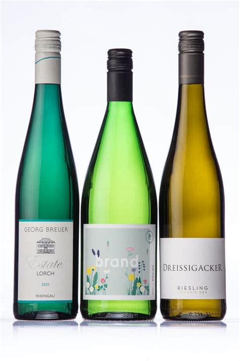 Best Riesling Wine Brands: Top Picks for Easy Enjoyment