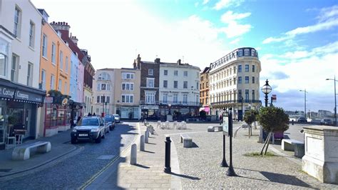 Margate Old Town and Harbour - English in Margate