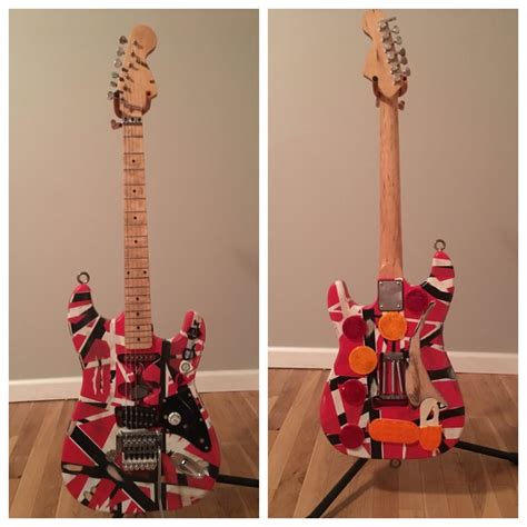 Frankenstrat I built a few years ago : vanhalen