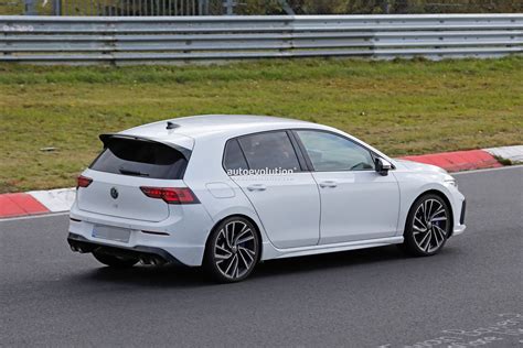 2025 VW Golf R Spied in Hatch and Wagon Flavors, Can You Spot the Changes? - autoevolution