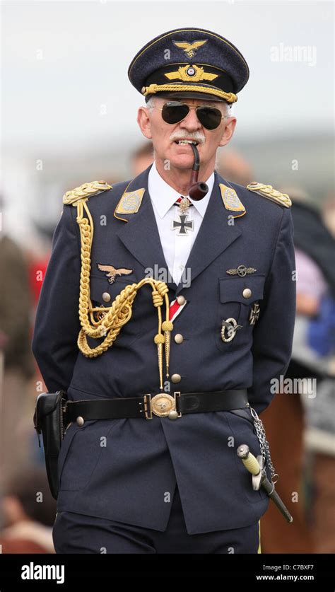 Army Uniform: Modern German Army Uniform