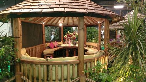 Garden hut | Garden huts, Garden buildings, Summer house