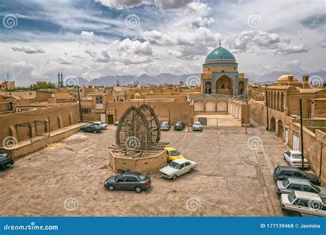 Yazd old city view editorial stock photo. Image of panoramic - 177139468