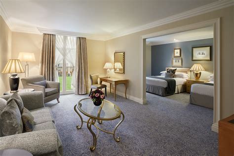 Luxury Hotel with family suites that sleep 4 | The Landmark London