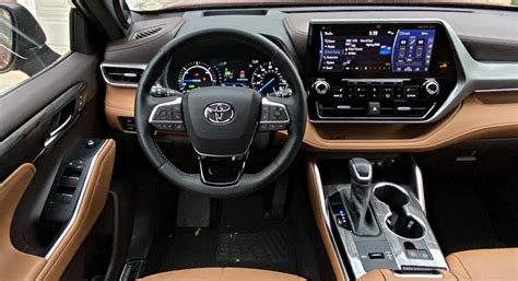 Toyota Highlander Interior Photos | Brokeasshome.com