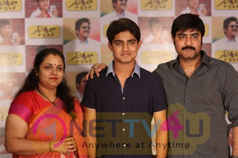 Telugu Actor Srikanth Ooha Family Photos