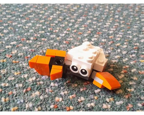 LEGO MOC Tiny Crab by kamila | Rebrickable - Build with LEGO