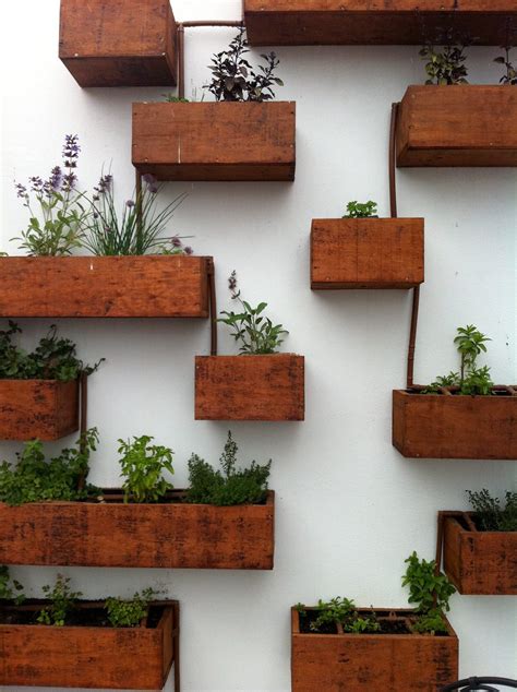 Cool DIY Indoor Vertical Garden | Garden Culture Magazine