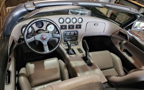 Viper 2022 Interior