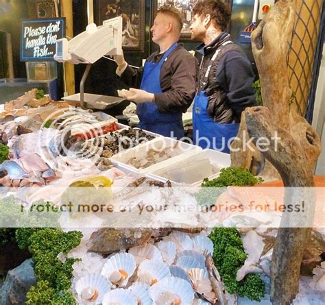 Fish in Borough Market, London | Photo Maestro