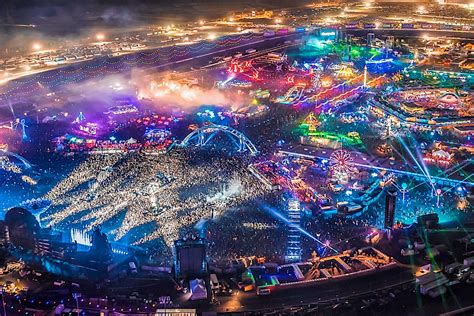 EDC Las Vegas moves to May in 2018, adds camping + more | OZ EDM: Electronic Dance Music News ...