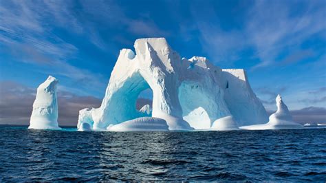 Is This The Beginning Of The End Of The World’s Largest Iceberg In Ant