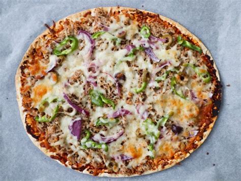 Tuna Pizza (15-Minute Dinner) - Her Highness, Hungry Me