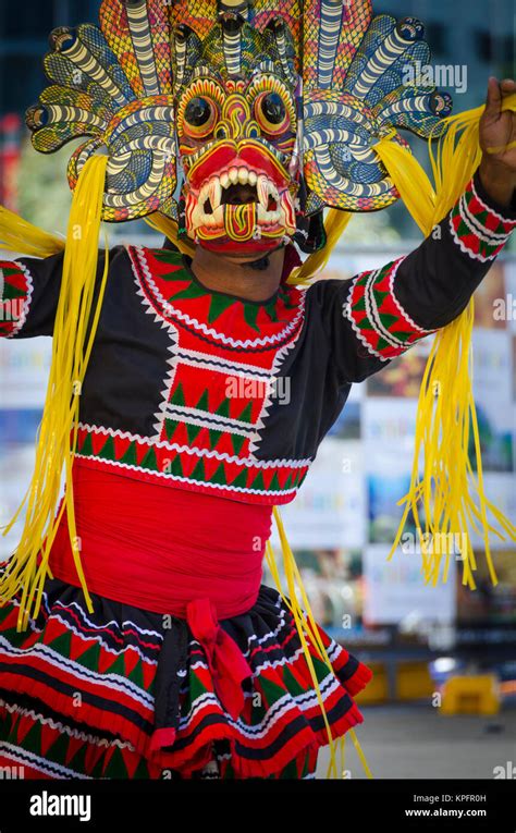 Sri Lankan dancer, Darling Harbour, Sydney, New South Wales, Australia Stock Photo - Alamy