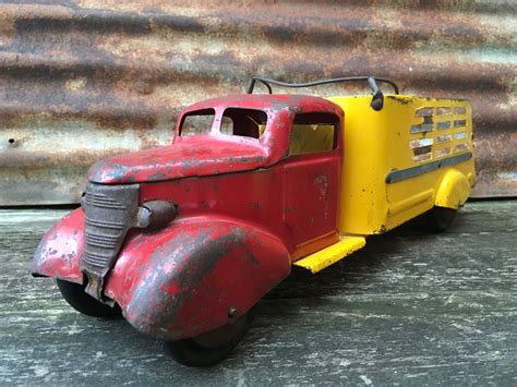 Vintage Metal Toy Truck Turner Toys Wapakaneta Ohio 1940s era | Etsy