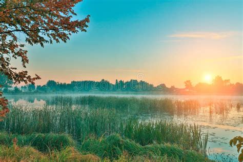 Early In The Morning, Sunrise Over The Lake Stock Photo - Image of beauty, natural: 105544694