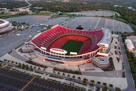 Kansas City Chiefs Stadium - Other featured matchups on the 2020 kansas city chiefs schedule ...