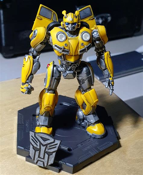 Bumblebee trumpeter model kit : r/transformers