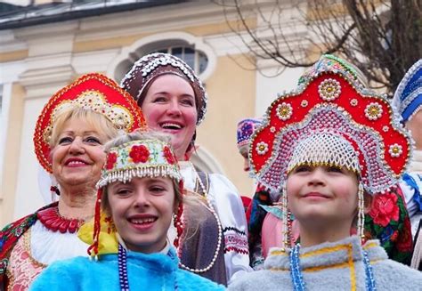 31 Traditional Festivals In Europe in 2020 You Must Attend Once! (met afbeeldingen)