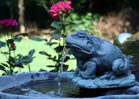 Feng Shui Water Fountain Backyard | Backyard Design Ideas