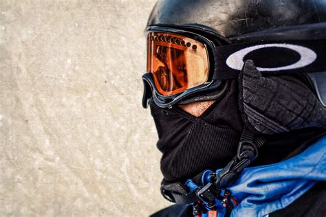 The 10 Best Ski Goggles 2018: Polarized, Mirrored, & Anti Fog | Sport ...