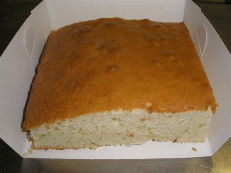 PLAIN WHITE SPONGE CAKE | WILSON FAMILY BAKERY