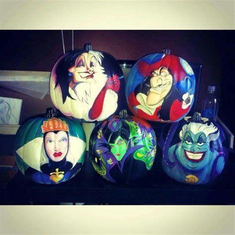 Disney Villains Halloween Pumpkins | Disney pumpkin painting, Painted pumpkins, Disney pumpkin