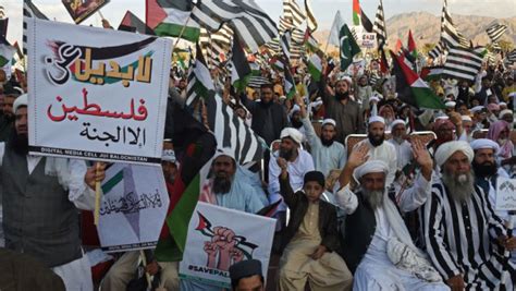 Thousands rally in Pakistan against US, Israel's war on Gaza