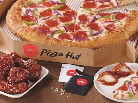 Pizza Hut is rebooting its iconic 'red roof' logo with a retro design | Business Insider India