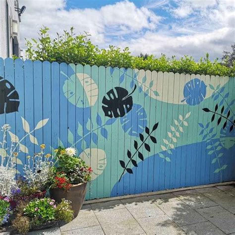 Fence Paint: 10 Best Color Ideas | The Family Handyman