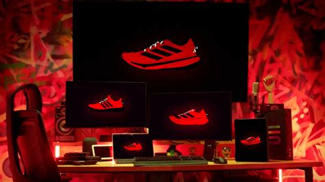 Adidas Releasing $2,500 Solana NFT Sneakers in Move-to-Earn Game 'Stepn' - Decrypt