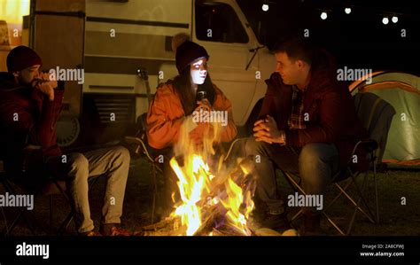 Scary story campfire hi-res stock photography and images - Alamy